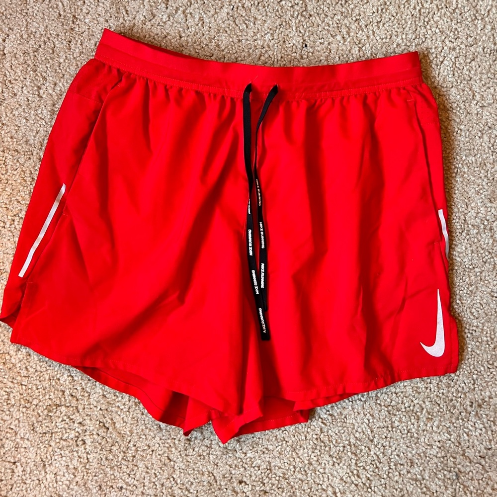 Men’s athletic shorts - 5 inches - size large